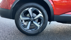 Nissan Qashqai 1.3 DiG-T MH 158 N-Connecta 5dr Xtronic Petrol Hatchback